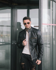 CAMPERA PATRICIO NEGRA