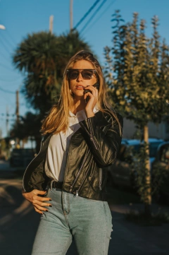 CAMPERA TANIA NEGRA - Tauro Cuer MDQ