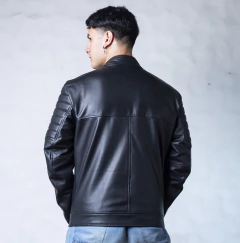 CAMPERA FITO NEGRA - Tauro Cuer MDQ