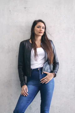 CAMPERA EVA NEGRA en internet