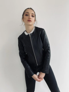 CAMPERA GRETA NEGRA en internet