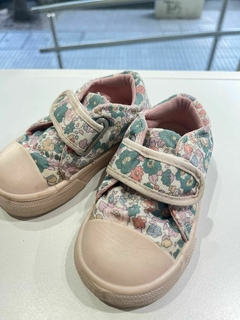 Zapatillas flores con abrojo cheeky T.21(169) - comprar online
