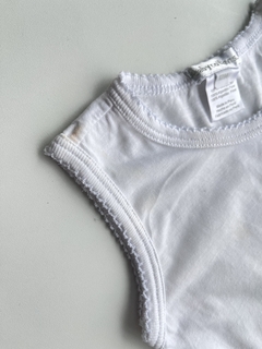 Body musculosa blanca babycottons 12m (78)Segunda oportunidad - comprar online