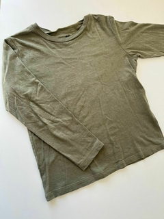 Remera verde musgo lisa ml H&M 4-5(01)