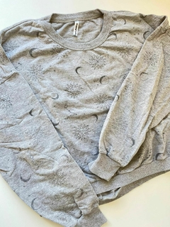 Buzo gris rustico de sol y lunas le utthhe(181)