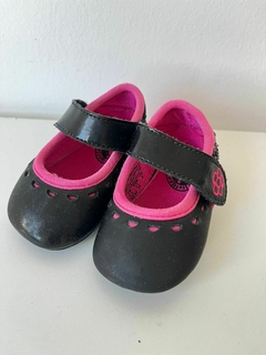 Guillerminas de gamiza rosas y negra nike t.17(135)