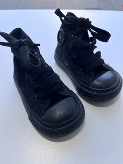 Zapatillas negras tipo botita Converse 16-17 (158)