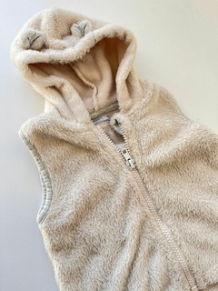 Chaleco beige peludito Mimo 9m (155) - comprar online