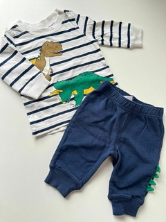 Duo dinosaurio remera ml blanca y pantalon azul carters 3m(255)