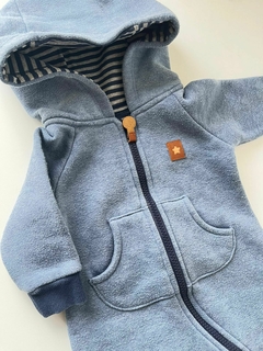 Enterito azul capucha con frisa crayon 3m (230) - comprar online