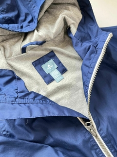 Campera impermeable azul gap 18m(268)