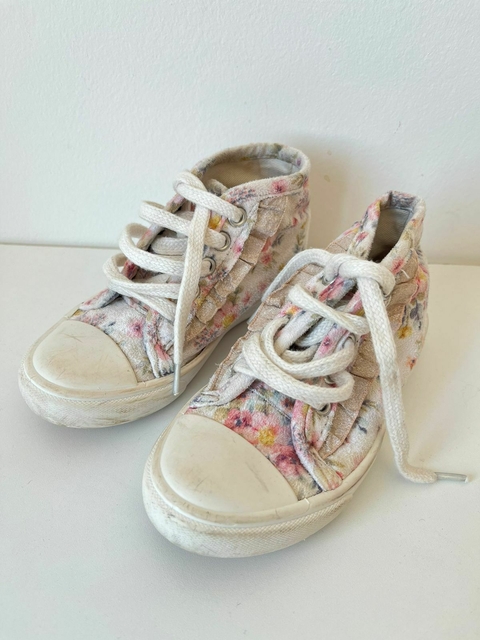 Zapatillas blancas floreadas mimo t.26(10)