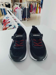 Zapatillas negras detalles rojos addnice t.21(321)
