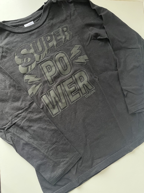 Remera ml negra Super Yo Grisino t11-12a (117)