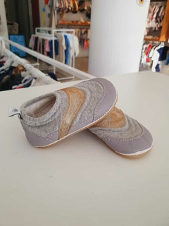 Zapatitos no caminates grises mimo t.18(296) - Indy circular
