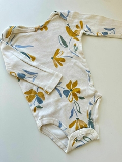 Body ml blanco flores mostaza y celeste carters 6m(255)