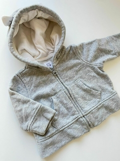 Campera gris rustica capucha gap 0-3m(255)