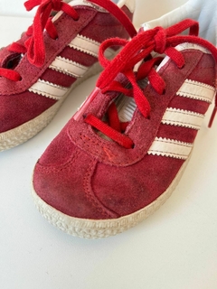 Zapatillas rojas lineas blancas adidas t.26(10) - comprar online