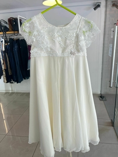 Vestido blanco mc con tull y flores bordadas carmelita 4a(330)