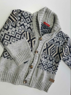 Saquito tejido gris con cuello mimo 18m(110)