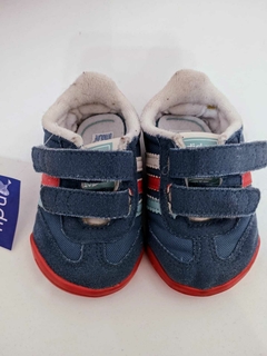 Zapatillas celeste Adida s t15-16 (191)