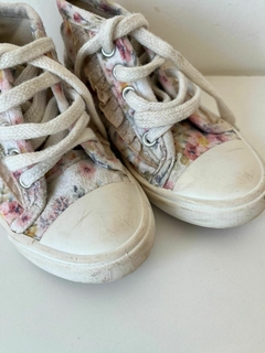 Zapatillas blancas floreadas mimo t.26(10) en internet