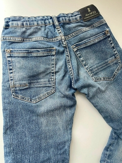 Jean azul jaspeado linea verde straig fit 10a(271) - comprar online