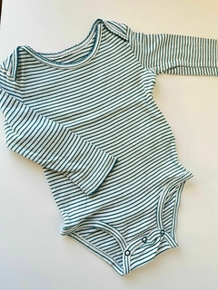 Body ml rayado blanco y verde carters 12m(291)