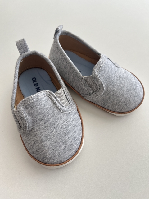 Guillerminas Old Navy grises t18 (248)nuevas