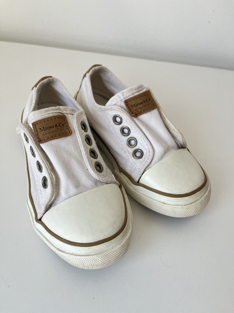 Zapatillas blancas tela con abrojo MImo t26(283)