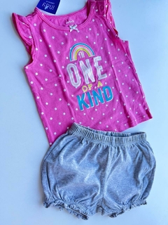 Conjunto rosa de arcoiris Carters 6m(103) 2da seleccion