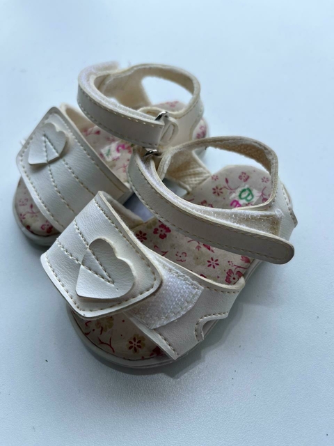 Sandalias blancas de flores berni t.15 (129)