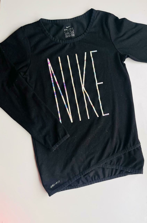Remera ml negra Nike dry fit t6-7a (160)