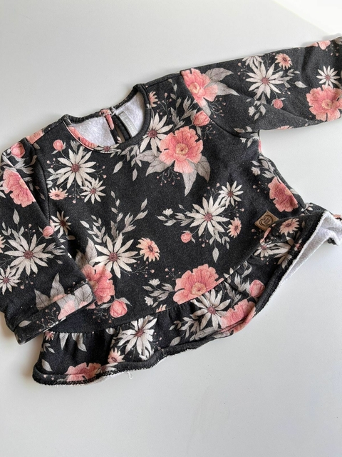Buzo negro flores frisa Mimo 6m (2)