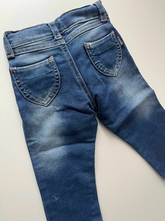 Jean azul con flores Gepeccito 12m (04) - comprar online