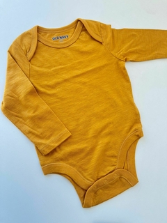 Body OLD NAVY NUEVO 3-6m(248)