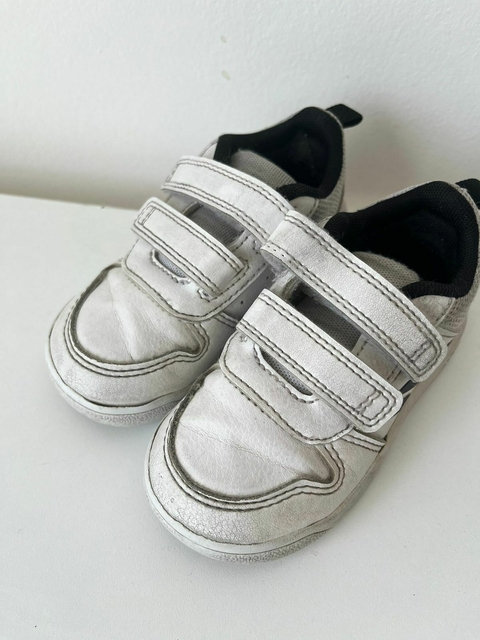 Zapatillas Adidas t.20 (250)