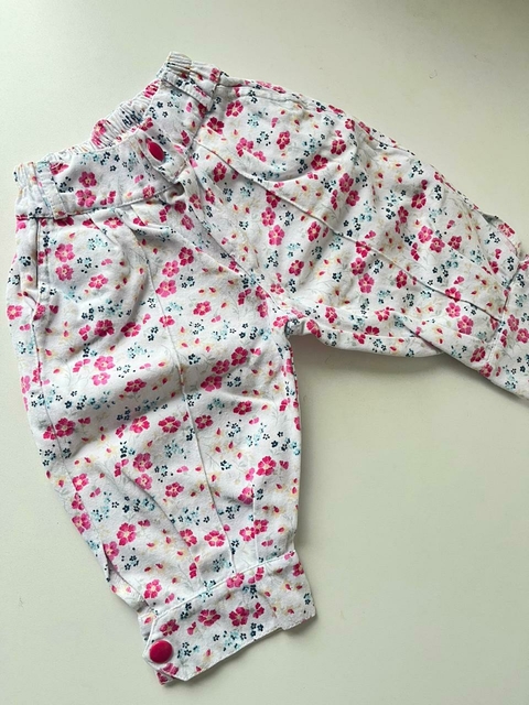 Babucha blanca flores tipo gaucho Hui Hui 6m (305)