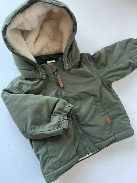 Campera inflable verde piel x dentro H&M 4-6m (307)