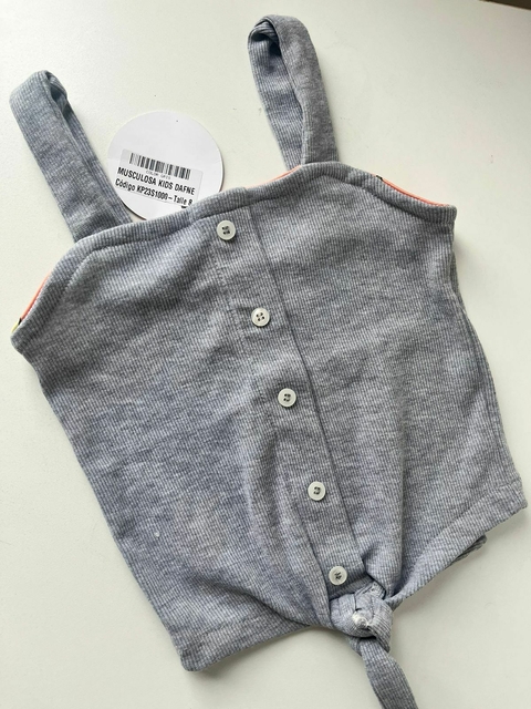 top gris nuevo con botones Santa Bohemia t8a (310)