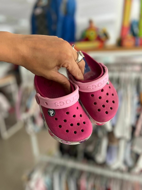 CROCS fucsia disney t24(157)2da seleccion