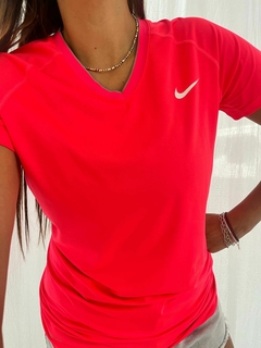 Remera Nike tL fucsia (CI1) - comprar online