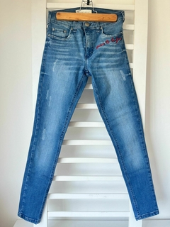 Jean azul Born to be free Ossira t25(ci 23) - comprar online