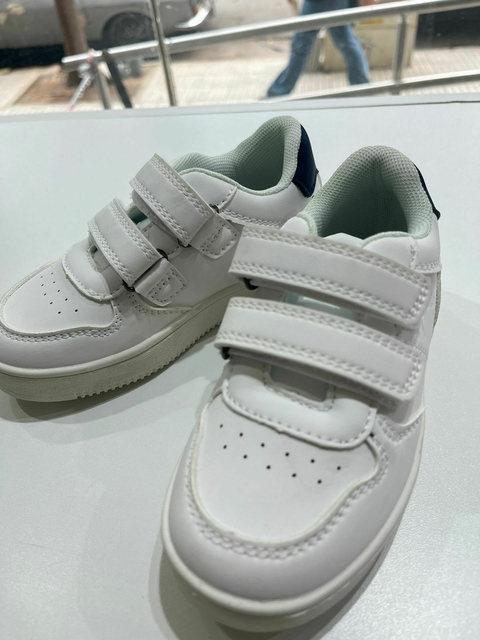 Zapatillas blancas NUEVAS Citizen t26 (306) - comprar online