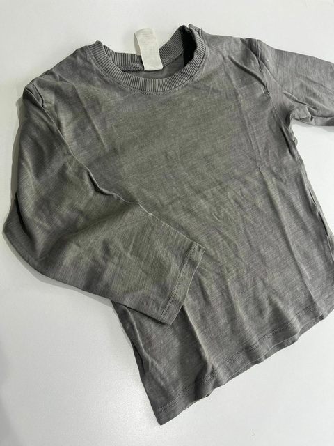 REmera gris lisa H&M t2a (370) - comprar online