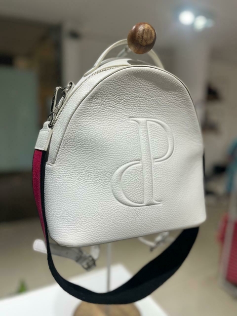Mochila Blanca ecocuero PRune(ci 38) - comprar online