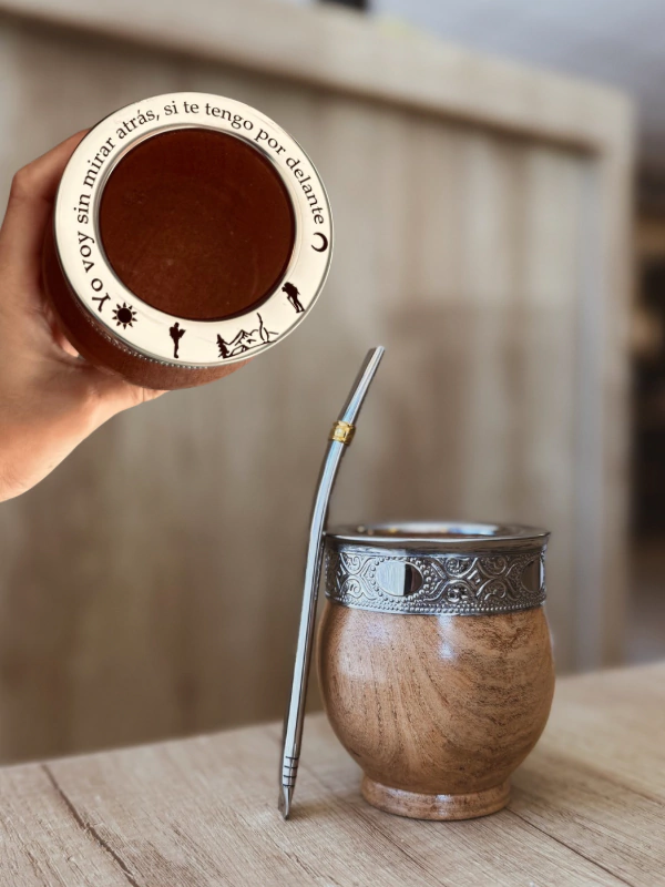 Combo Imperial de algarrobo virola de acero con bombilla