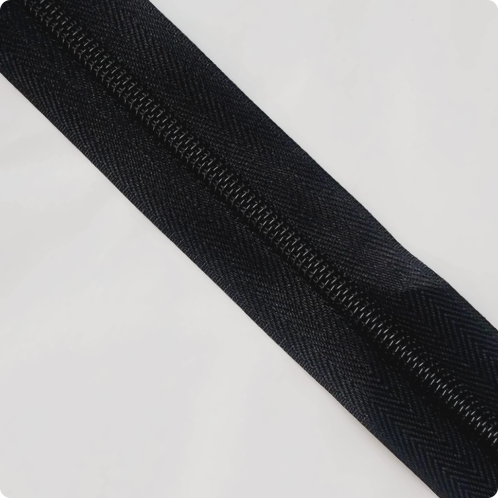 CIERRE NEGRO NRO5 X 5 METROS