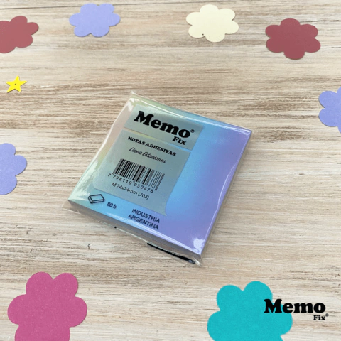 Paquete de notas adhesivas MemoFix, línea Estaciones, color holográfico, 74x74mm, 80 hojas.