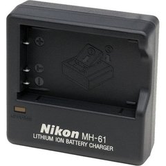 CARREGADOR NIKON MH-61 P/ BATERIA EN-EL5